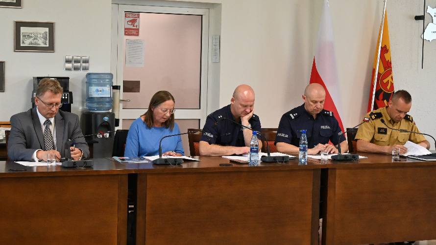 normal_05ee3544f2a1cd868ac1ece42a8c47c46a87838a