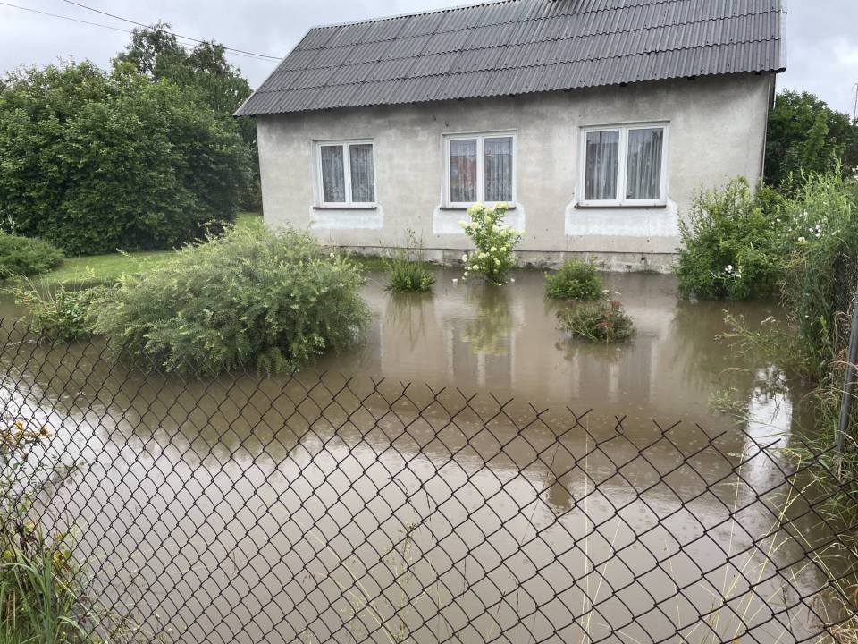 Walka z żywiołem w powiecie bełchatowskim. Strażacy interweniowali już ponad 40 razy