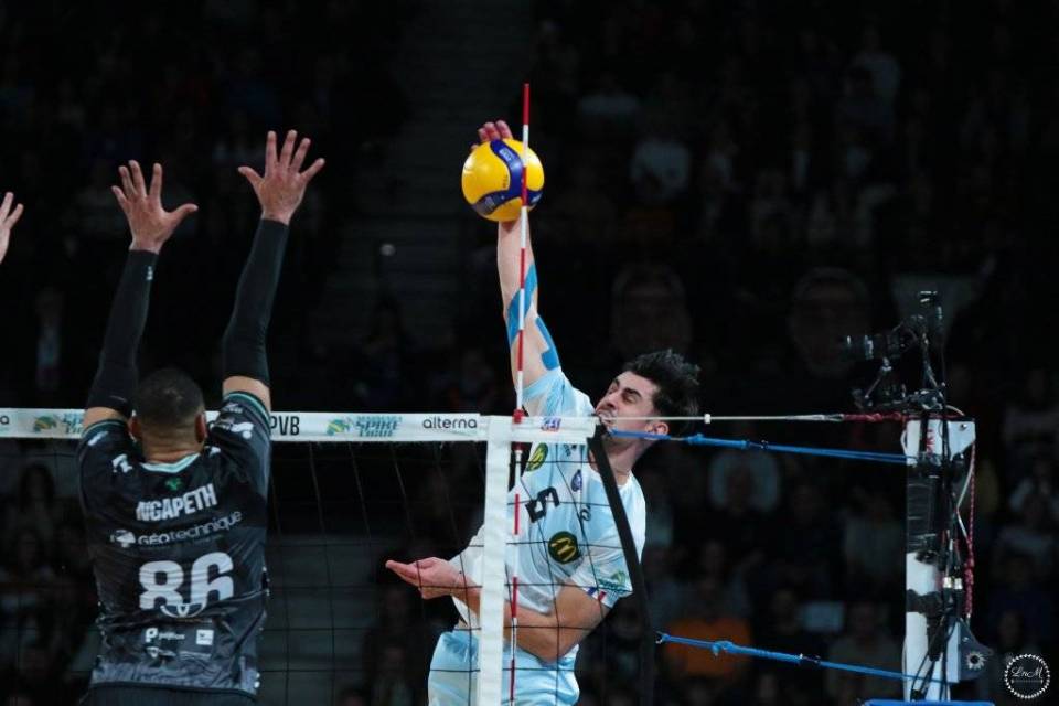 a8a446ba805a808cbe966b5e124a60f2_XL